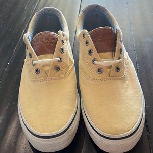Sperry Top Siders cream size 9.5